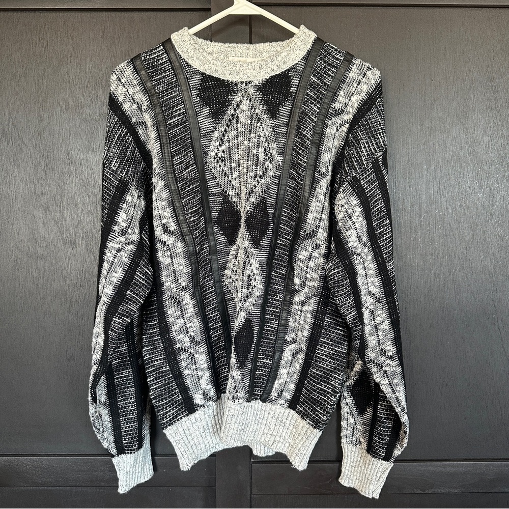 Vintage 1980s Leather Trim Chunky Knit Black and gray Crewneck Sweater size M